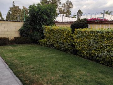 hermosa casa en zerezotla , fraccionamiento quintas de cortes