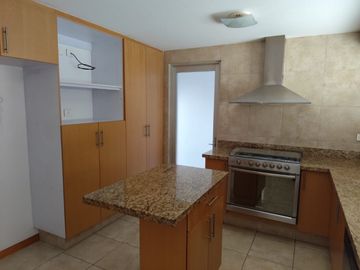 hermosa casa en zerezotla , fraccionamiento quintas de cortes
