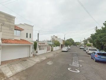 EXCELENTE PROPIEDAD UBICADA EN LA COLONIA SALVADOR DIAZ MIRON, EN VERACRUZ, VERACRUZ