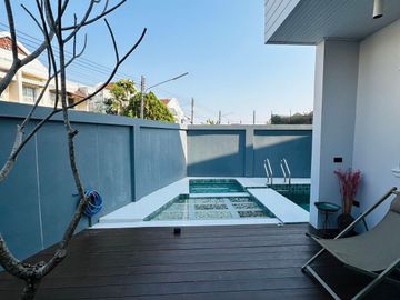 Pool villa for sale at Hang Dong in a hi-end village, decorated in modern luxury style.