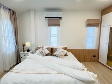 Pool villa for sale at Hang Dong in a hi-end village, decorated in modern luxury style.