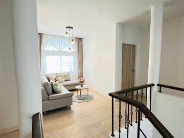 Pool villa for sale at Hang Dong in a hi-end village, decorated in modern luxury style.