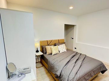Pool villa for sale at Hang Dong in a hi-end village, decorated in modern luxury style.