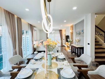 Pool villa for sale at Hang Dong in a hi-end village, decorated in modern luxury style.