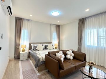 Pool villa for sale at Hang Dong in a hi-end village, decorated in modern luxury style.