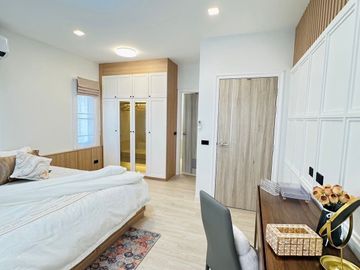 Pool villa for sale at Hang Dong in a hi-end village, decorated in modern luxury style.