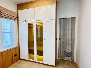 Pool villa for sale at Hang Dong in a hi-end village, decorated in modern luxury style.