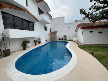 Venta de Casa y Departamento Colonial de la Sierra,  San Pedro Garza, García