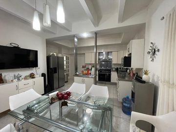 Venta de Casa y Departamento Colonial de la Sierra,  San Pedro Garza, García