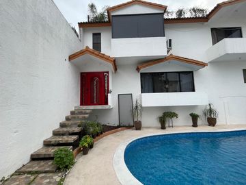 Venta de Casa y Departamento Colonial de la Sierra,  San Pedro Garza, García