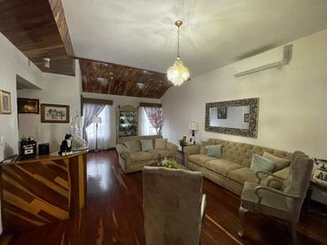 Venta de Casa y Departamento Colonial de la Sierra,  San Pedro Garza, García