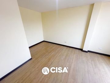 VENTA DE AMPLIA CASA EN SURCO