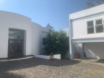 VENTA CASA EN MONTAÑA, JARDINES DEL PEDREGAL