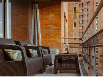 VENTA APARTAMENTO EN LA LOMA LALINDE EN EL POBLADO MEDELLIN