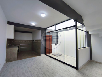 CASA DE ESTRENO, PRE VENTA