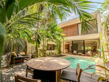 Villa de 3 Recámaras con Diseño Único en Tulum, al lado del hotel Holistika: Ubicación, Tranquilidad y Elegancia Moderna