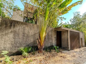 Villa de 3 Recámaras con Diseño Único en Tulum, al lado del hotel Holistika: Ubicación, Tranquilidad y Elegancia Moderna