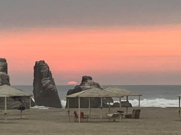 SE VENDE CASA DE PLAYA CERRO AZUL