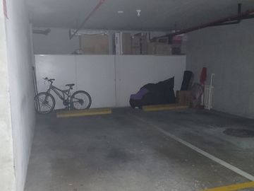 ¡REMATE DEPARTAMENTO + COCHERA 1ER. PISO EN CONDOMINIO DE CHORRILLOS!