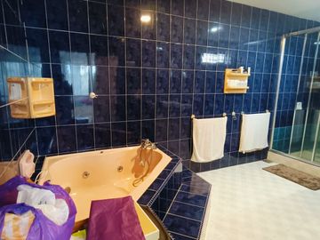 For Sale Luxury House at Shangrila Garden Batam