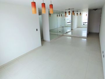 ¡Alquiler De Acogedor Departamento En La Mejor Zona De Santiago De Surco!