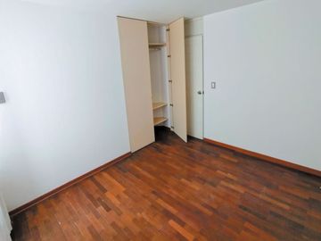 ¡Alquiler De Acogedor Departamento En La Mejor Zona De Santiago De Surco!