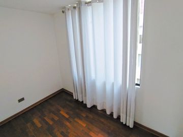¡Alquiler De Acogedor Departamento En La Mejor Zona De Santiago De Surco!