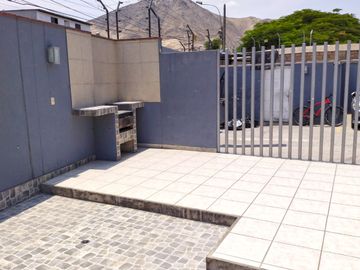 ¡Alquiler De Acogedor Departamento En La Mejor Zona De Santiago De Surco!