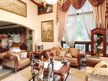FOR SALE House and Lot with Garden in Soliven 2, Loyola Grand Villas, Marikina City