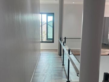 Luxury Modern-Style Pool Villa for Sale! Prime location with easy access, conveniently situated near international schools