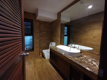 House for sale in The Esteem project in San Kamphaeng area with tenants, definitely not flooded