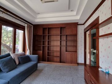 House for sale in The Esteem project in San Kamphaeng area with tenants, definitely not flooded