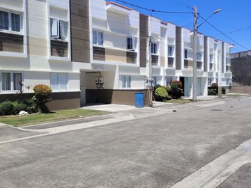Townhouses For Sale In Summer Pine Subdivision Noveleta Cavite
