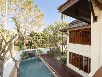 House for sale: Modern Luxury Pool Villa. Fully furnished, ready to move in, San Phak Wan zone, no flooding.