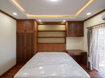 House for sale: Modern Luxury Pool Villa. Fully furnished, ready to move in, San Phak Wan zone, no flooding.