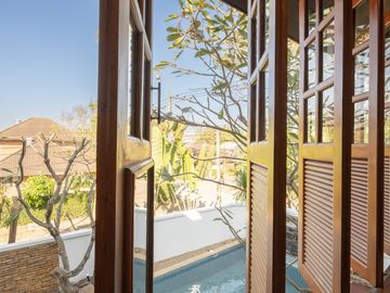 House for sale: Modern Luxury Pool Villa. Fully furnished, ready to move in, San Phak Wan zone, no flooding.
