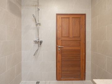 House for sale: Modern Luxury Pool Villa. Fully furnished, ready to move in, San Phak Wan zone, no flooding.