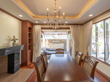 House for sale: Modern Luxury Pool Villa. Fully furnished, ready to move in, San Phak Wan zone, no flooding.