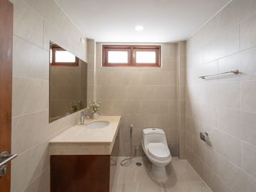 House for sale: Modern Luxury Pool Villa. Fully furnished, ready to move in, San Phak Wan zone, no flooding.