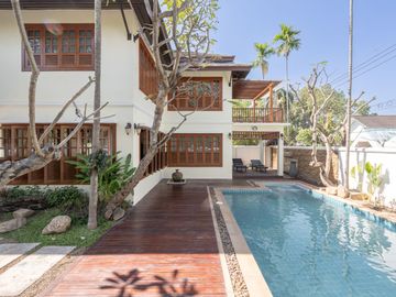 House for sale: Modern Luxury Pool Villa. Fully furnished, ready to move in, San Phak Wan zone, no flooding.