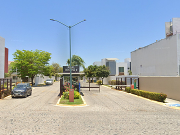 CASA DE RECUPERACIÓN BANCARIA, EN CALLE ESTEREO LAS TAPIAS, COL. REAL IXTAPA, PUERTO VALLARTA, JALISCO. ¡NO CREDITOS!