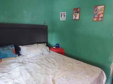 Casa en Avda Opción Comercial y habitacional, en terreno de 109 Mts. en Avda. San Martin con Avda. Manuel Antonio Matta, cercana a estación de metro