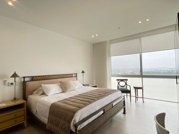 VENDO LUJOSO DEPARTAMENTO EN TENIS CLUB SAMBORONDON