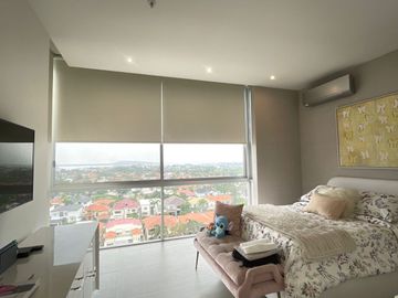 VENDO LUJOSO DEPARTAMENTO EN TENIS CLUB SAMBORONDON