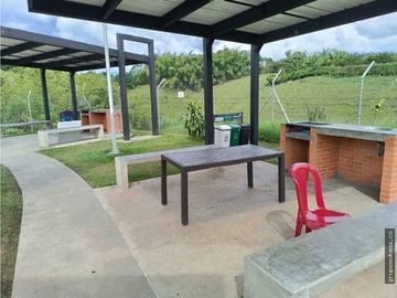 SE ALQUILA APARTAMENTO EN EL SECTOR CONDINA COD 6793350