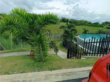 SE ALQUILA APARTAMENTO EN EL SECTOR CONDINA COD 6793350