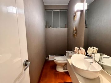 Bellisima casa a la venta, acabados A1 Sol de La Molina