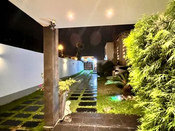 Bellisima casa a la venta, acabados A1 Sol de La Molina