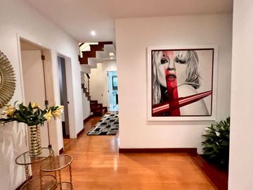 Bellisima casa a la venta, acabados A1 Sol de La Molina