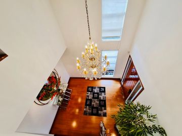 Bellisima casa a la venta, acabados A1 Sol de La Molina